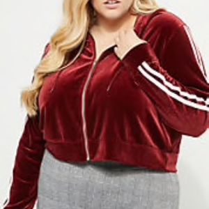 NWT Rue21 Plus Burgundy Velour Cropped Hoodie